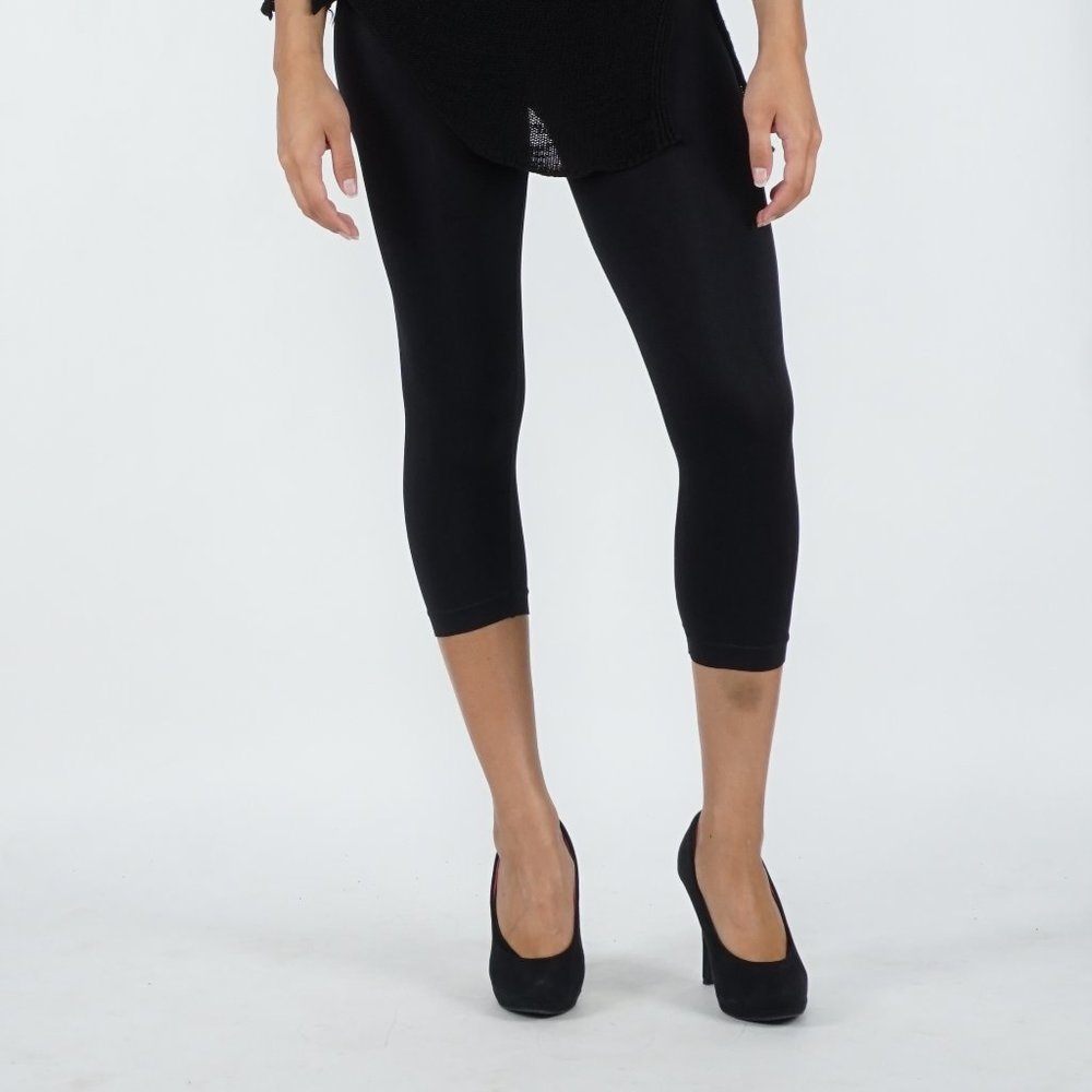 5StarsLine Soft, Capri Length Leggings - Picture 6 of 6